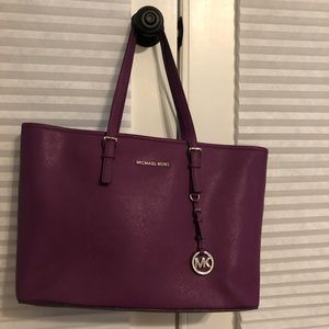 Michael Kors Jet Set Multifunction Tote